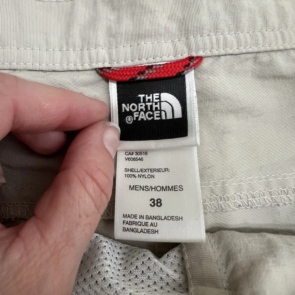 The North Face Men's Shorts 38 Tan  Khaki Hiking Lightweight Outdoors Activewear